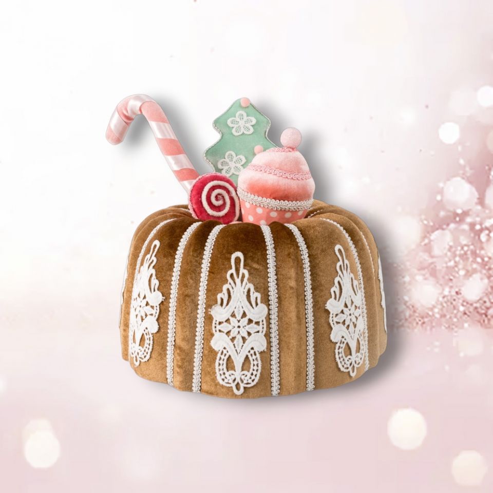 11in Gingerbread Bundt Cake December Diamonds