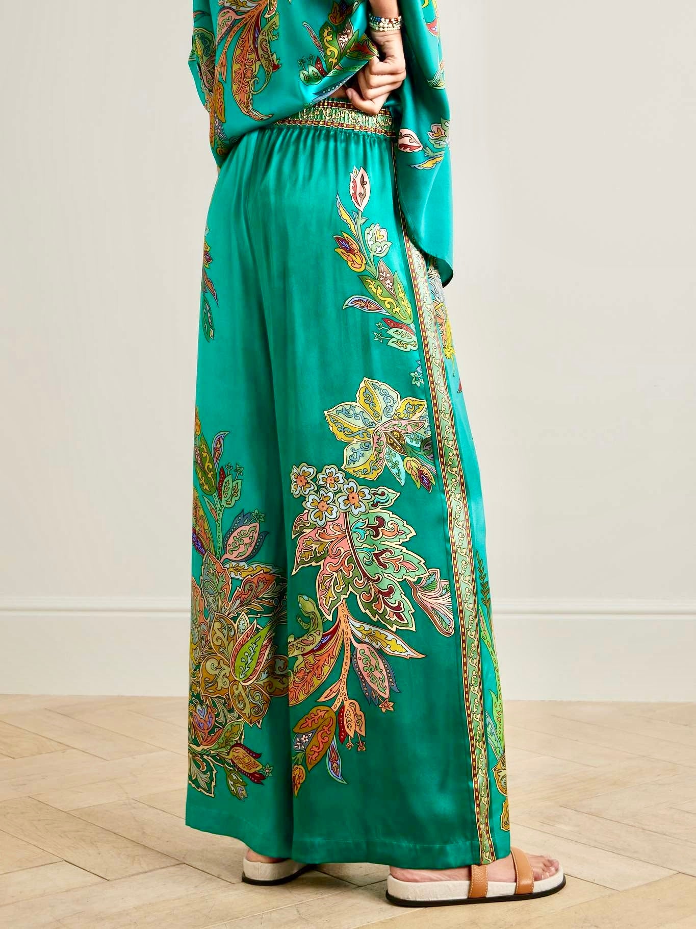 Unique Teal Outfit Set