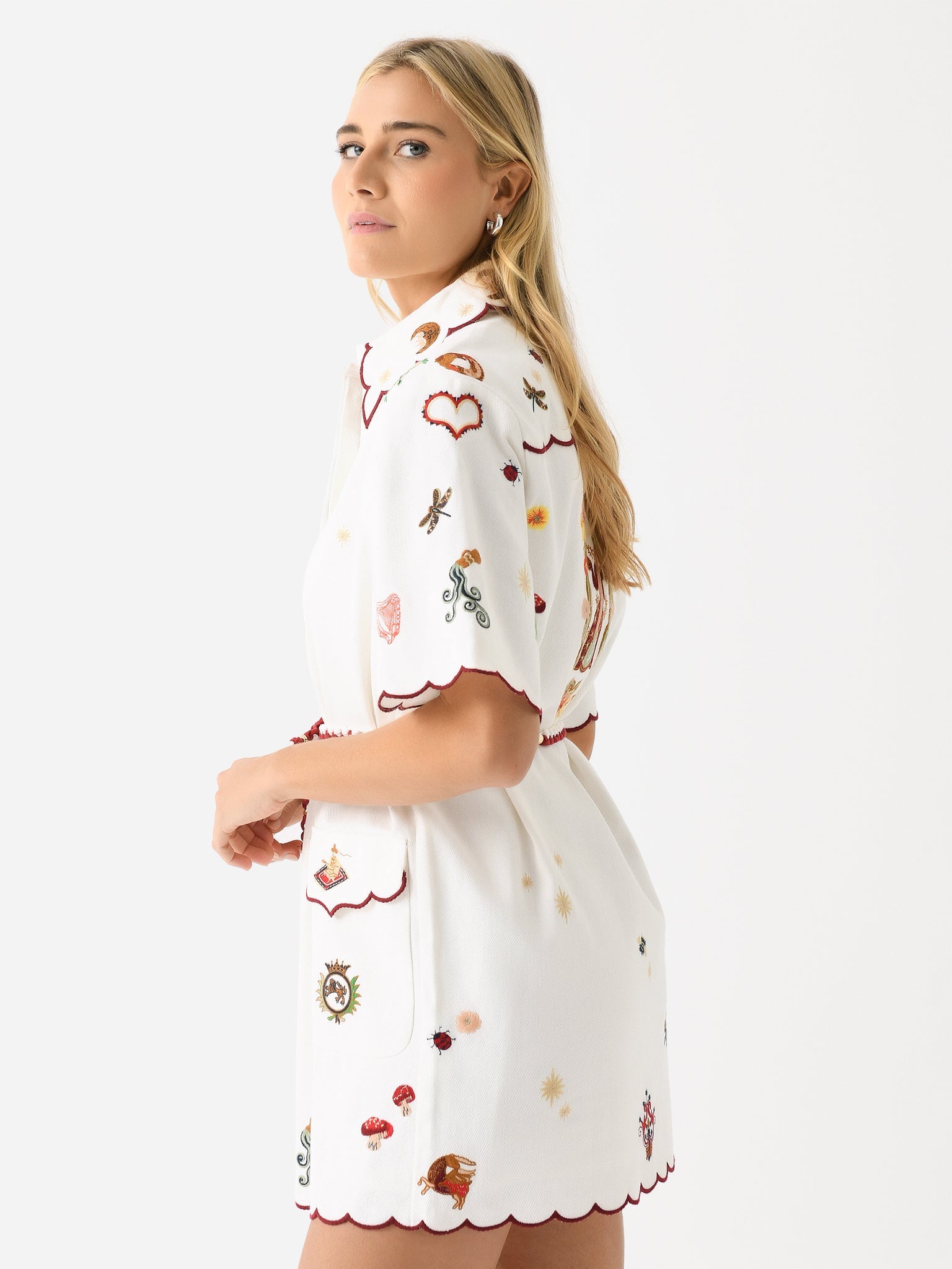 Unique White Scalloped Mini