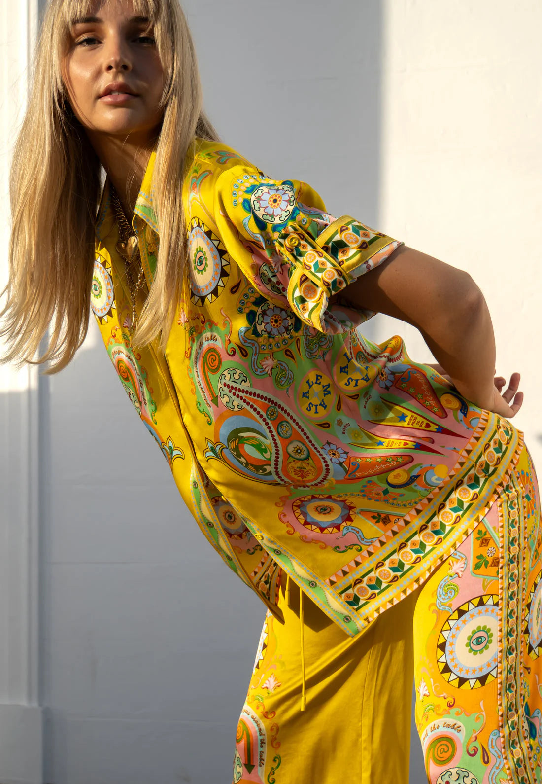 Unique Golden Swirls Outfit Set