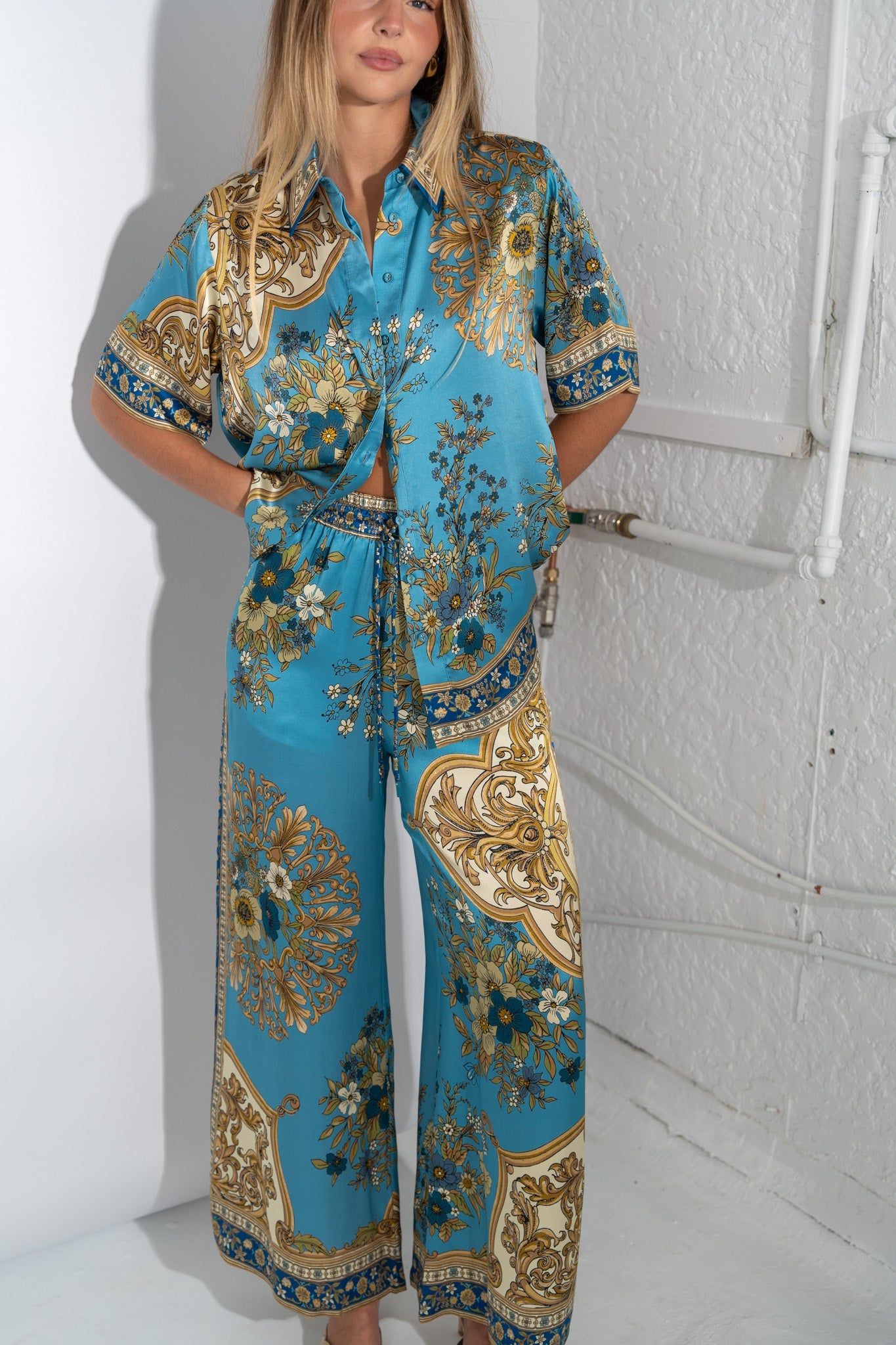 Unique Blue Scroll Pant Set